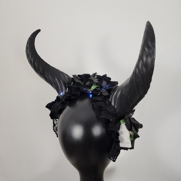 Krampus Horns Straight Pointy LED Light-Up Devil Demon Headband Black Rose Costu - Picture 9 of 10